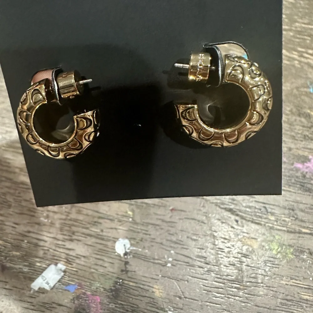 Coach Quilted Signature‎ Chunky Hoop. New - Picture 5 of 5